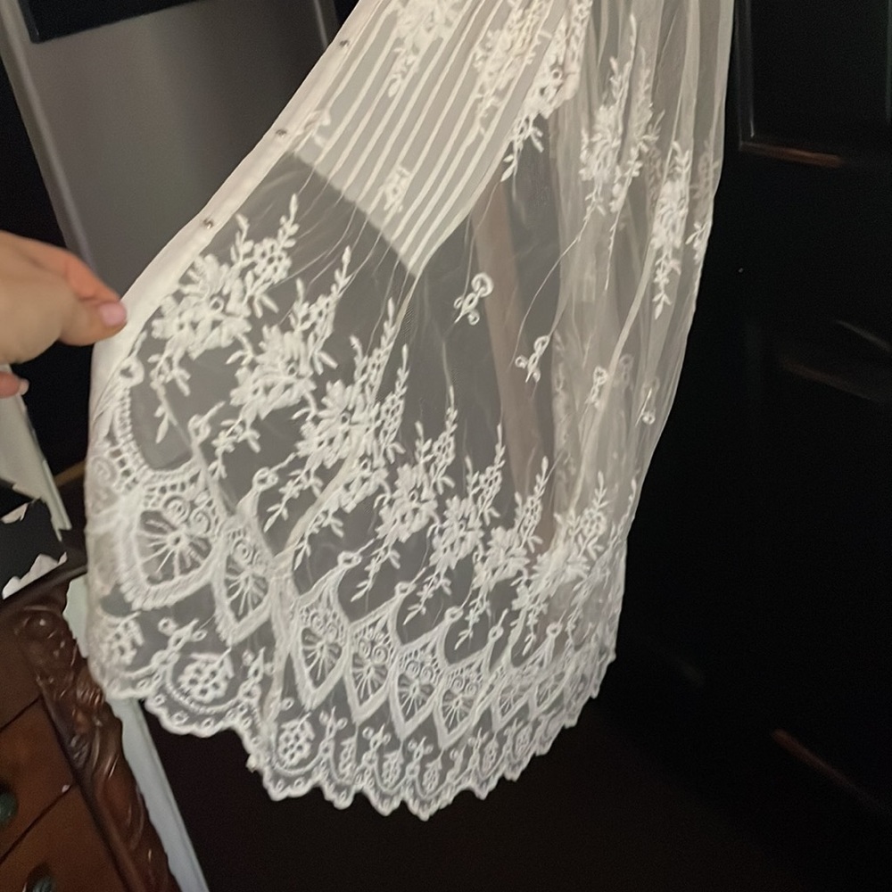 Spell and the Gypsy Ophelia Lace Duster - Picture 4 of 4